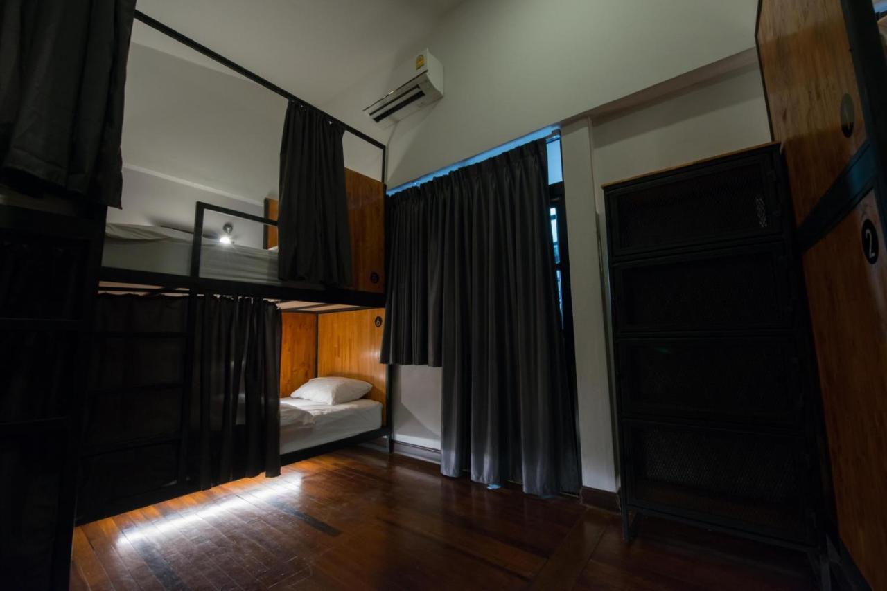 4Share Hostel (Adults Only) Bangkok Esterno foto