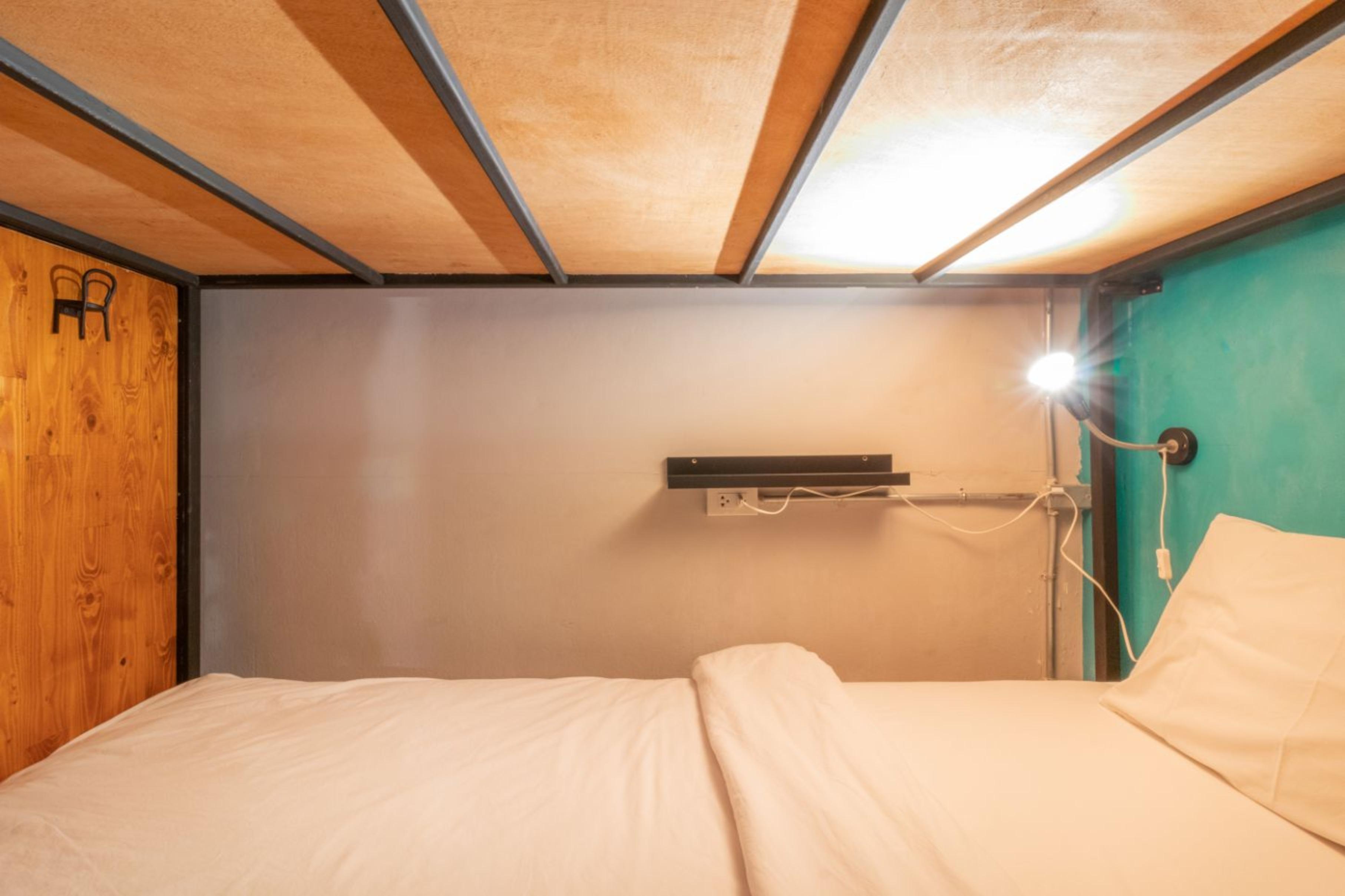 4Share Hostel (Adults Only) Bangkok Esterno foto
