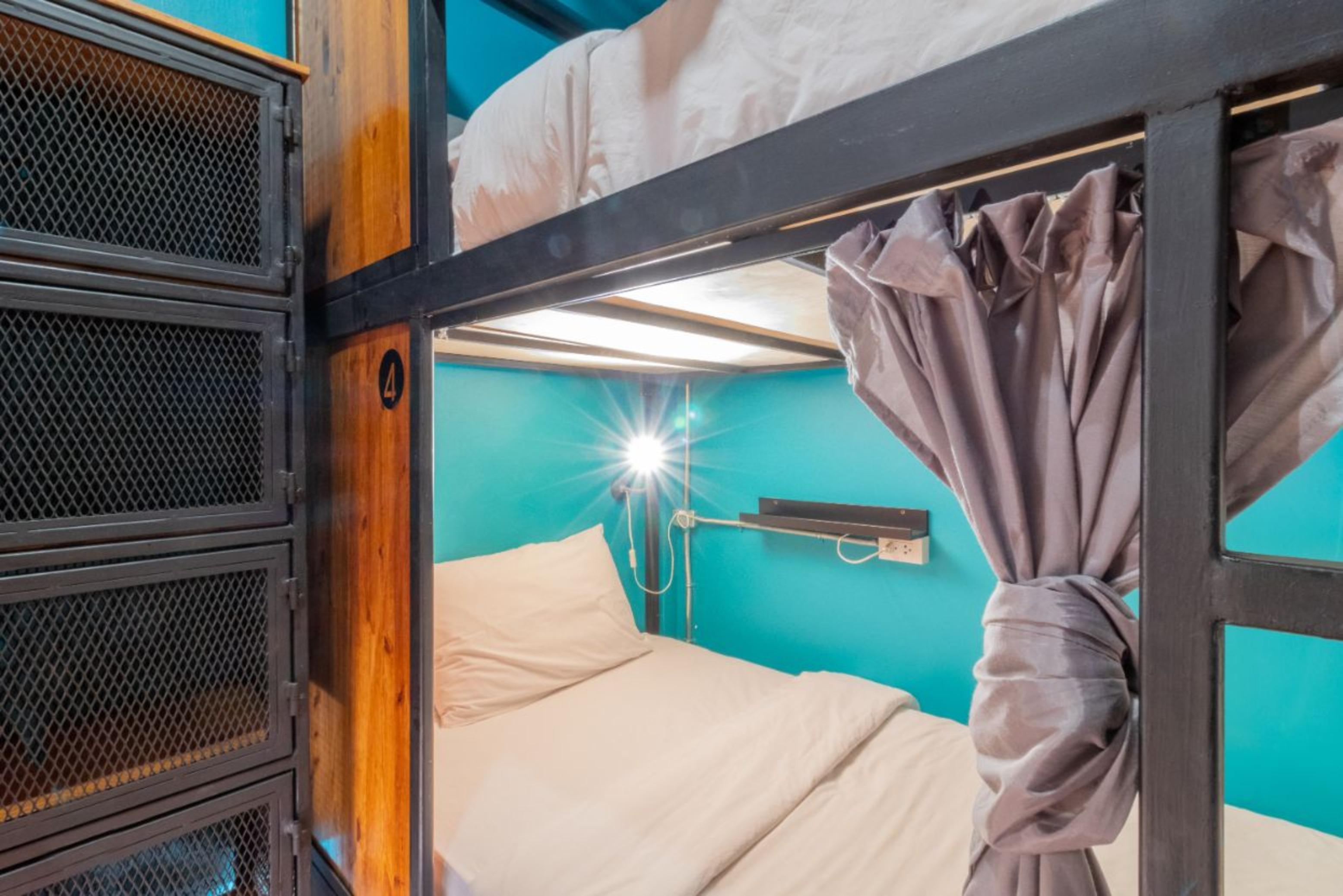 4Share Hostel (Adults Only) Bangkok Esterno foto
